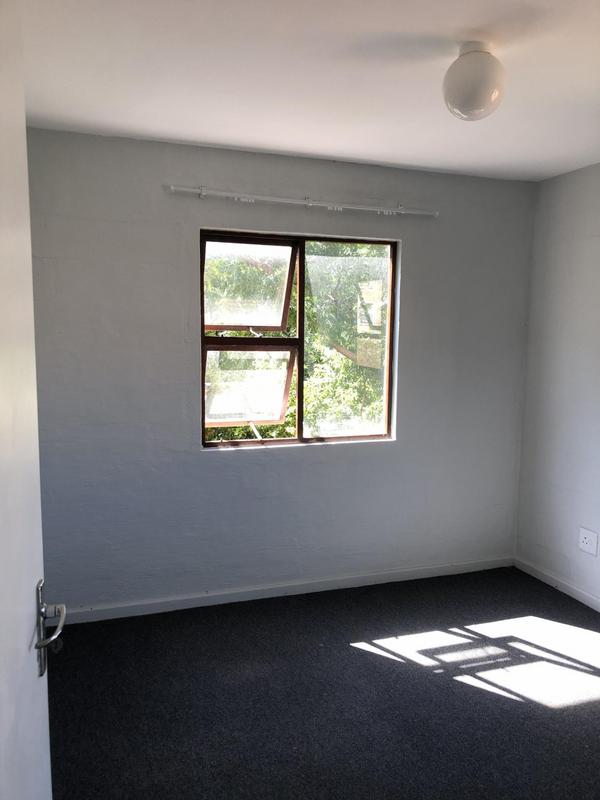 To Let 3 Bedroom Property for Rent in Amalinda Eastern Cape